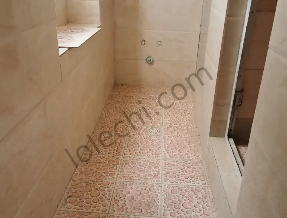 کاشی کاری در تهران کاشی کردن نمای بیرون خط ساختمان